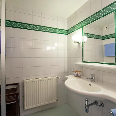 Отель 3 Mohren 3*